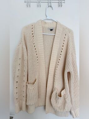 AE Oversized Cardigan
